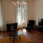 Dfive Csengery Apartment